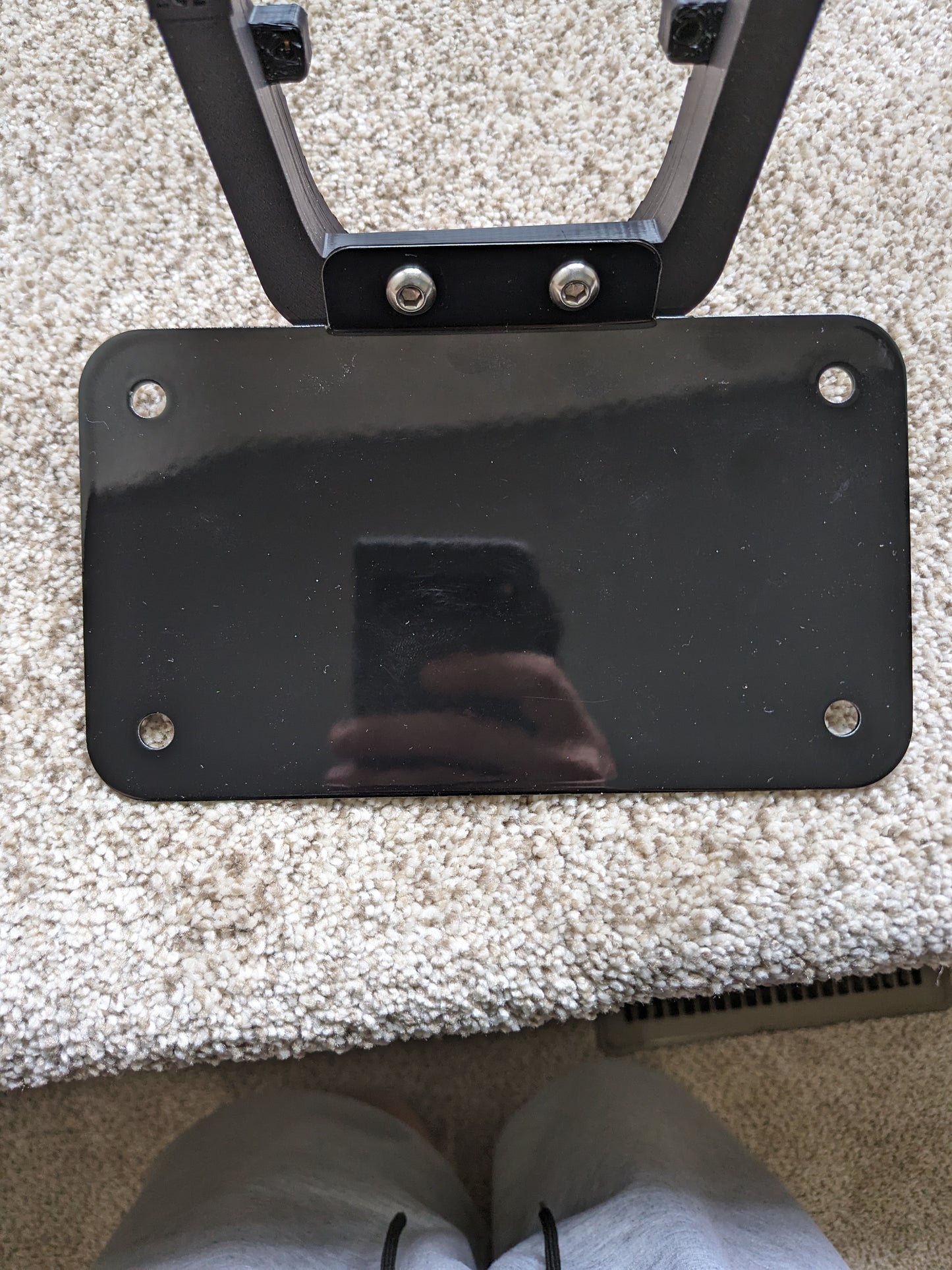 plate mount for entire back of plate coverage.