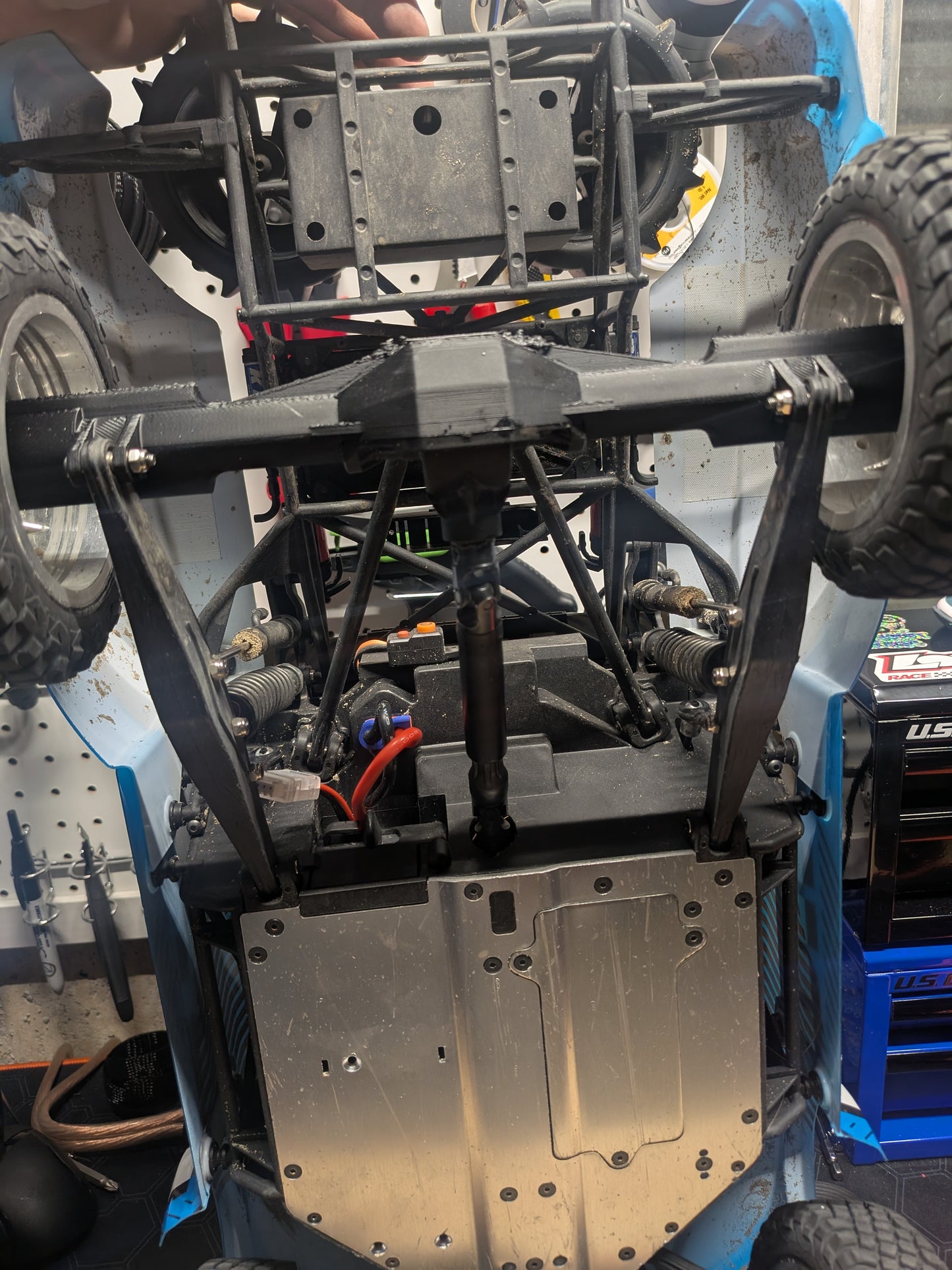 Losi baja rey 2.0 replacement rear axle housing (LOS232079)