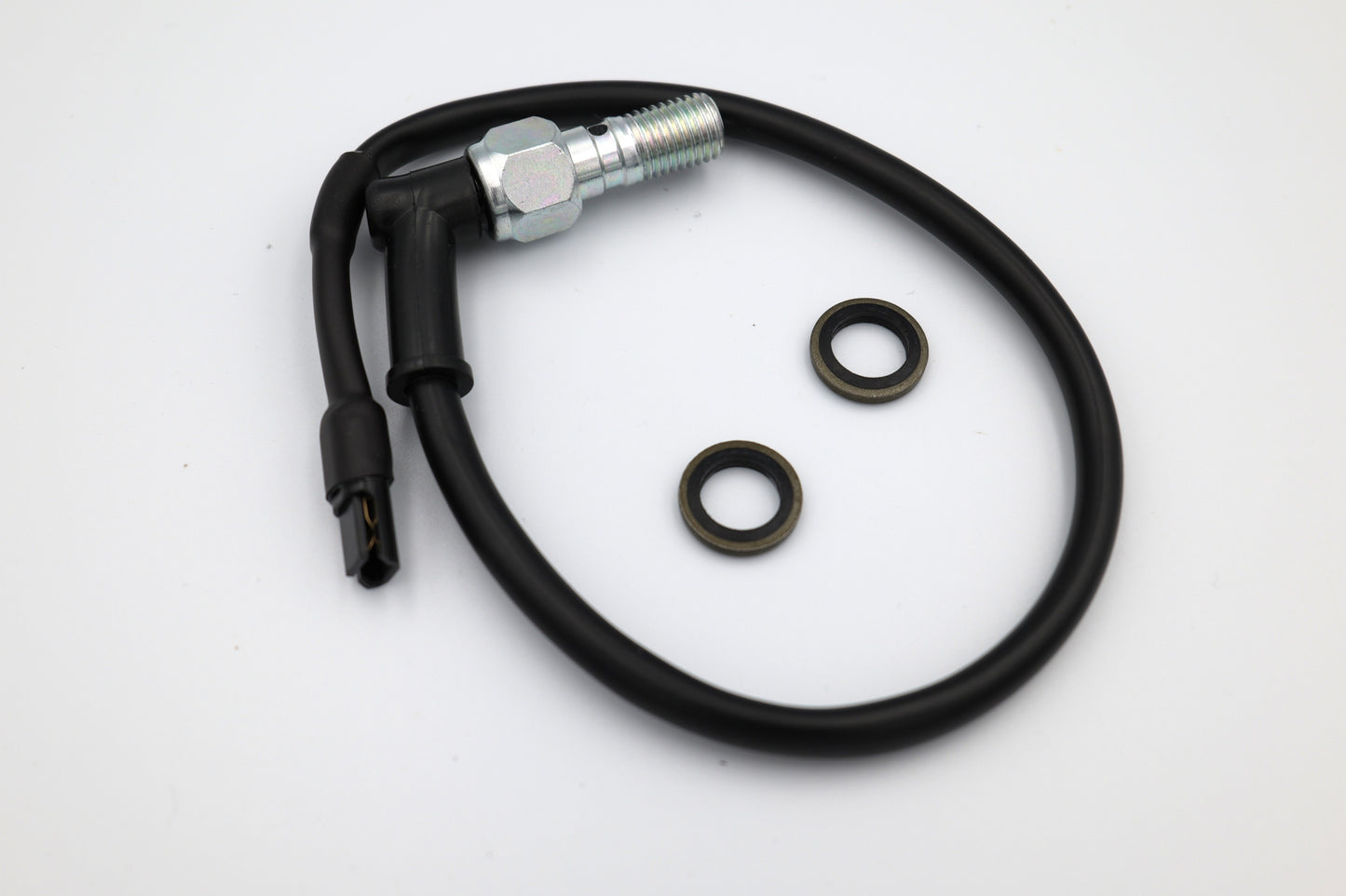 Replacement banjo bolt with connector