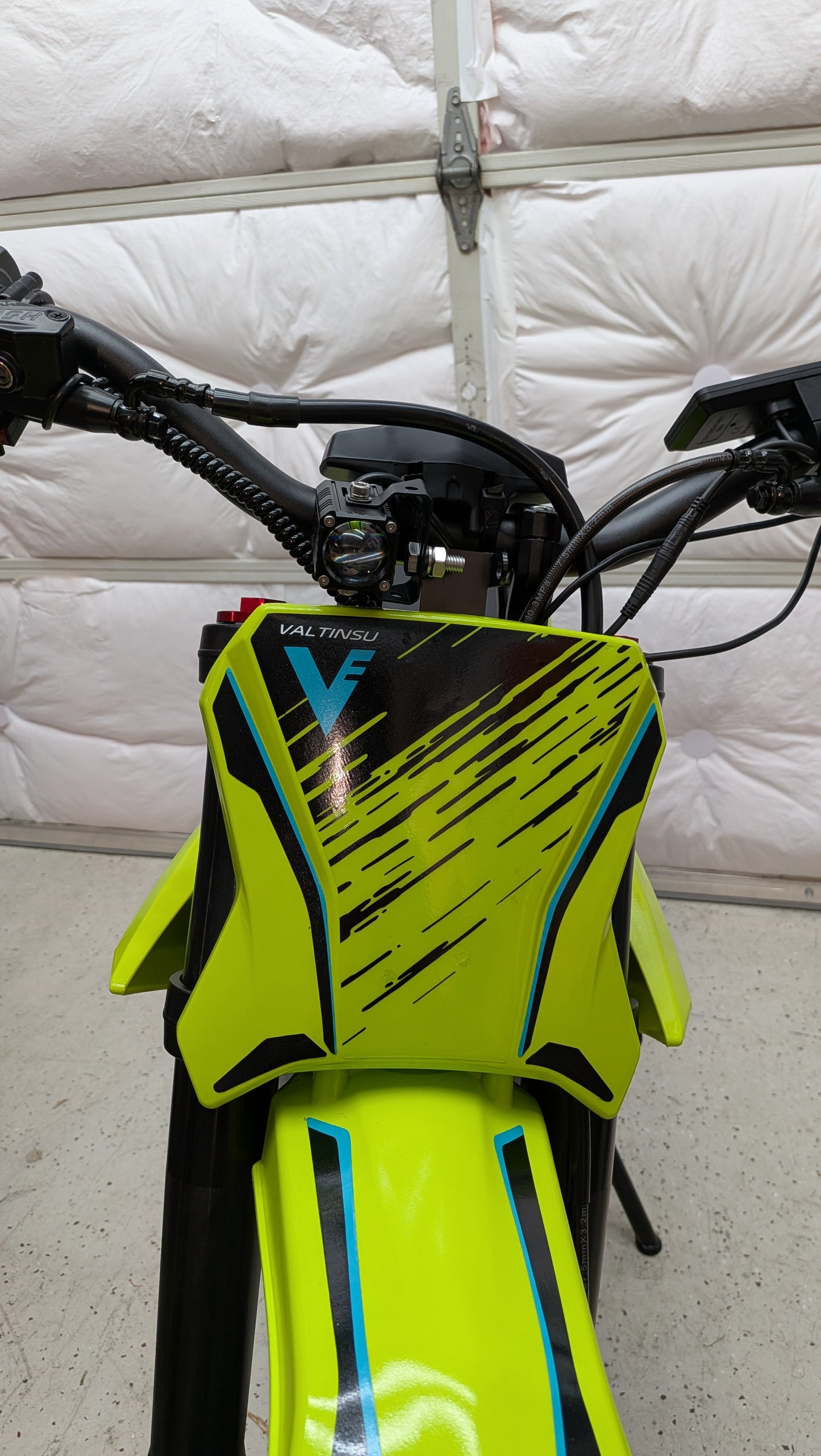 Valtinsu EM5 plug and play headlight upgrade